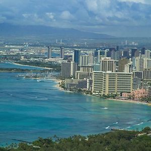 Waikiki Marina Resort At The Ilikai